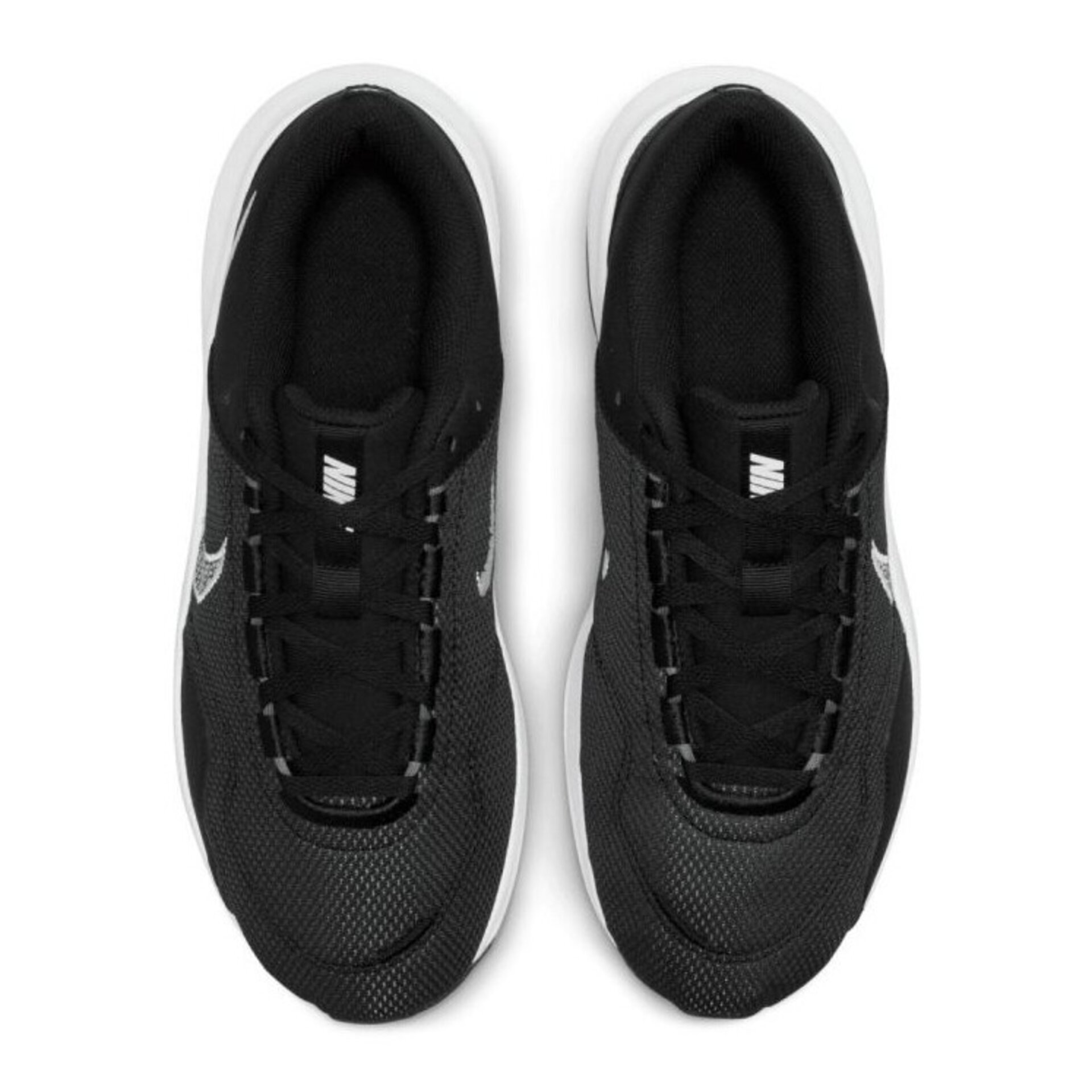 Nike Legend Essential Black 3 - 5